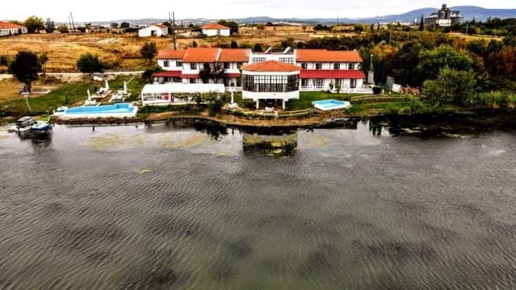 Thrassa Hotel Tycheron Exterior photo